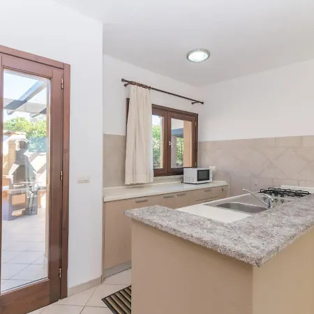 10 A By Interhome *